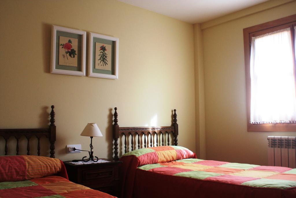בנאסקה Apartamentos El Rincon De Benas חדר תמונה