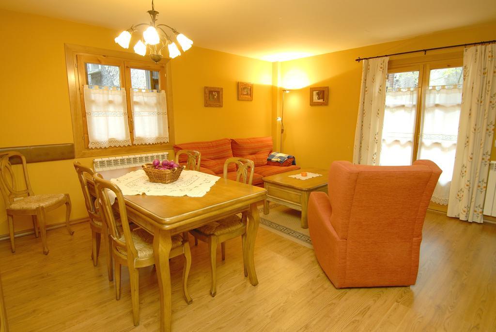בנאסקה Apartamentos El Rincon De Benas חדר תמונה